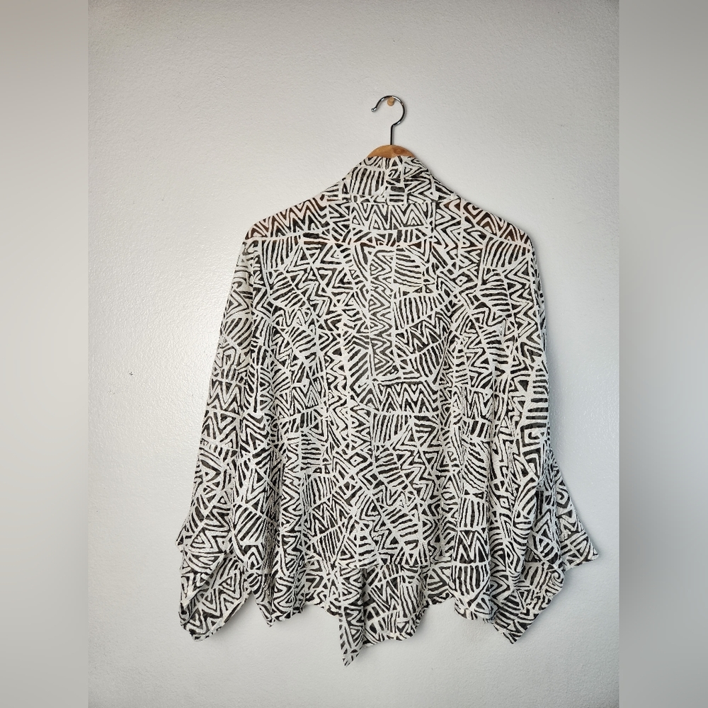 Chico's Geometric Black and White Open Jacket - Picture 3 of 6
